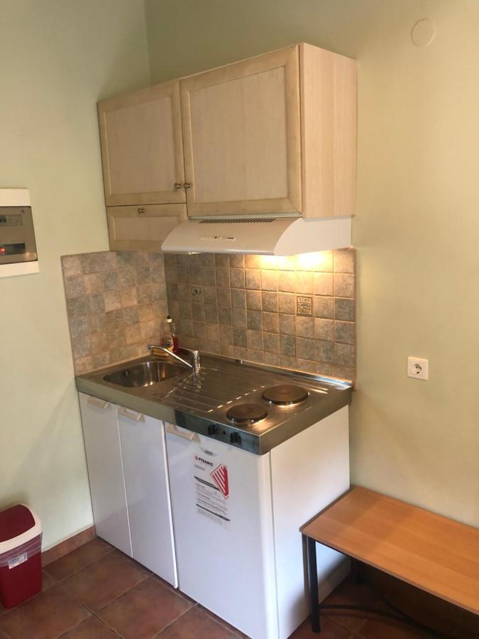 Harmony Apartment Kalamítsi Екстериор снимка