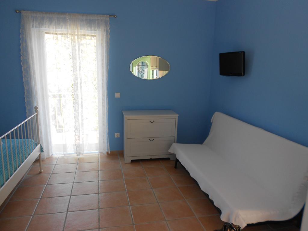 Harmony Apartment Kalamítsi Екстериор снимка